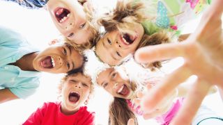 lachende Kinder